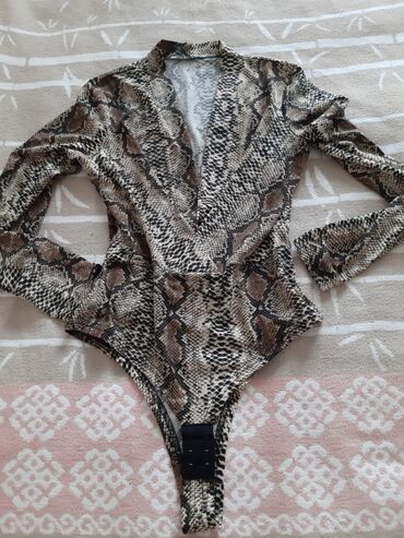 Майки, топы: Набор женской одежды с принтами 1) Боди с животным принтом (под — 2