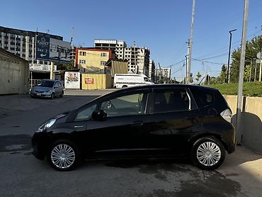 авто кытай: Honda Fit: 2013 г., Гибрид, Хэтчбэк — 4