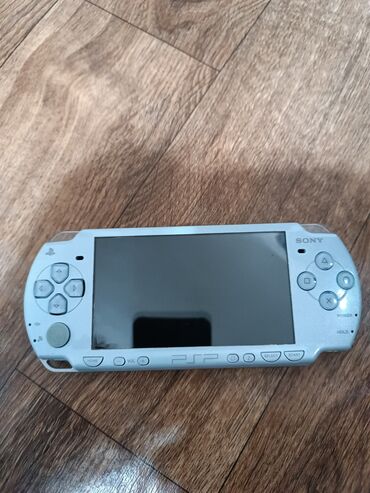PSP (Sony PlayStation Portable): Псп не включается все целое корпус экран все целое