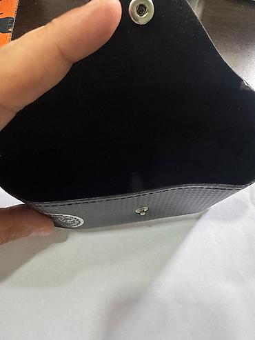 şüadan qoruyan eynək: İtaliyadan alınıb orijinal Ray-Ban eynəyidir. Pilot seriyasıdır — 4