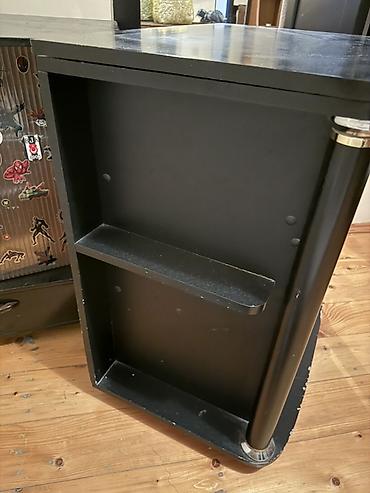set mebel: İşlənmiş, Düz TV altlığı, Polkalı, Laminat — 3