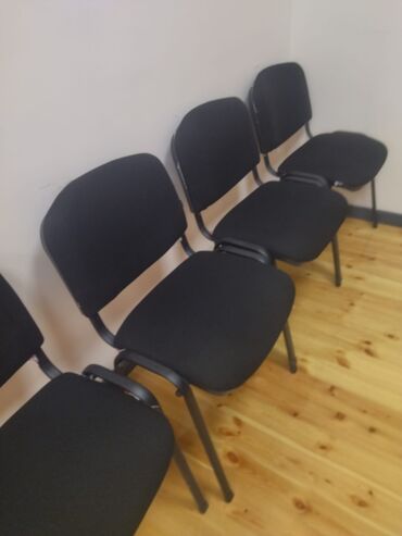 stular: Ofis oturacaqları satılır. 20 Eded var. Biri 15 manat. Xırdalan. NAZ🧚