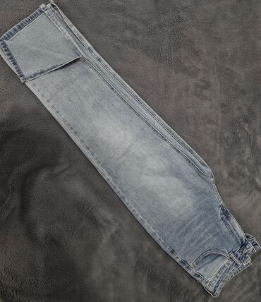 american jeans s: Velicina M
Duzina 102
Kukovi 35