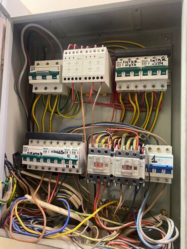 искусственный газон для мини футбольного поля: Вентиляция под ключ. Вытяжка, кондиционер, чисткаобслуживание всё