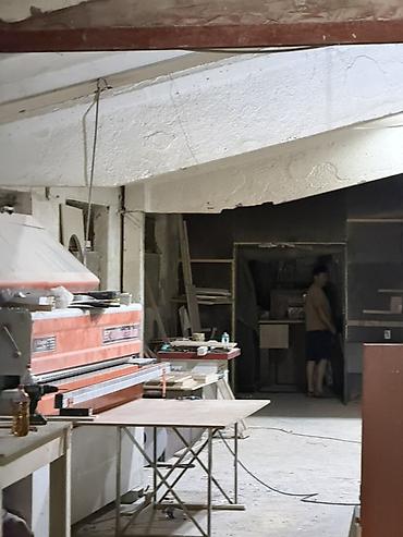 сцена в аренду: Сдаю Furniture, carpentry, 630 м², 3-phase power supply system, With warehouse — 5