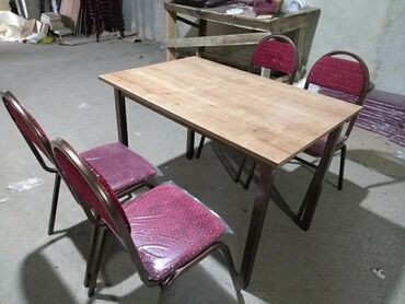 Masa və oturacaq dəstləri: Mətbəx üçün, Yeni, Açılmayan, Kvadrat masa — 24