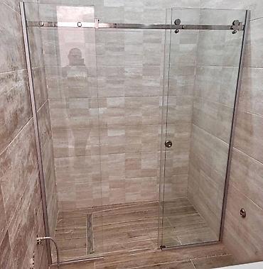 Душевые кабины: Раздвижная душевая перегородка из трёх частей с расположением двери по — 8
