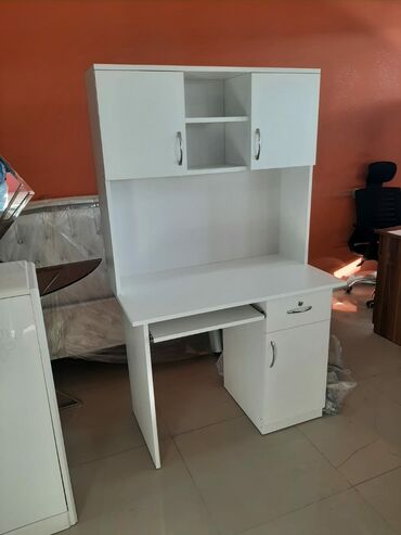 Uşaq masaları: Yazı masası sifarişle hazırlanır ol ölçü 1 metir uzun eni 50 . Qiymət
