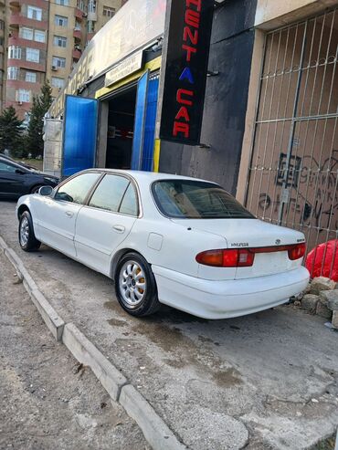 Hyundai: Hyundai Sonata: 2 l | 1996 il Sedan