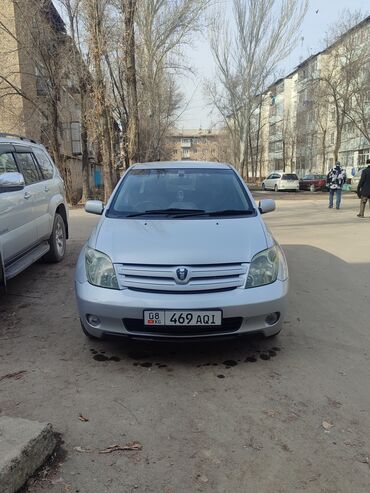 для ист: Toyota ist: 2003 г., 1.5 л, Автомат, Бензин, Хэтчбэк