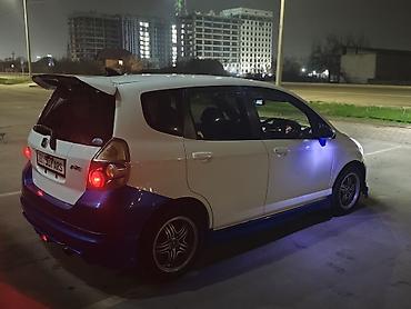 Honda: Honda Fit: 2005 г., Хэтчбэк — 13