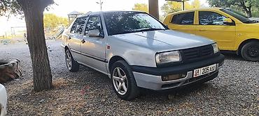 sm x: Volkswagen Vento: 1993 г., 1.8 л, Механика, Бензин — 9