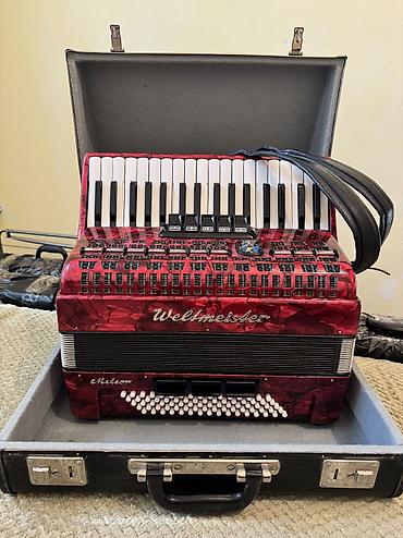 Аккордеоны: Продаю Привозной Германский Аккордеон Вельтмейстер meteor состоянии — 10
