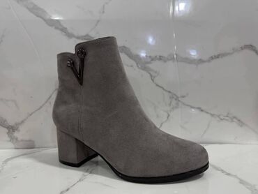 Čizme: Čizme, 41 — 17