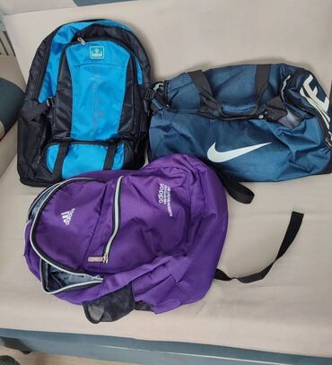 сумка для авто: Продаю 1-спортивную сумку и 2-рюкзака, деффекты видны на фотографиях