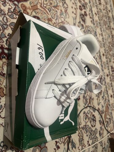 кросовки для спорта: Кроссовки PUMA Suede 2.4 (модель 397255-02), белые - Бренд/серия