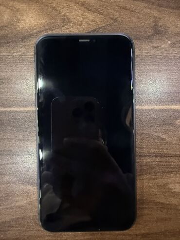 zaryatqa aparati: IPhone 11, 128 GB, Qara, Barmaq izi, Simsiz şarj, Face ID