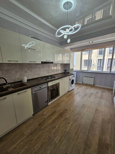 Продажа квартир: 3 комнаты, 81 м², Элитка, 9 этаж, Евроремонт