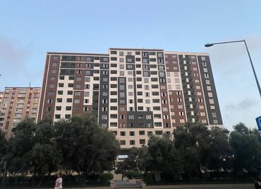 Куплю квартиру: 3 комнаты, Новостройка, м. Нефтчиляр, 93 м²