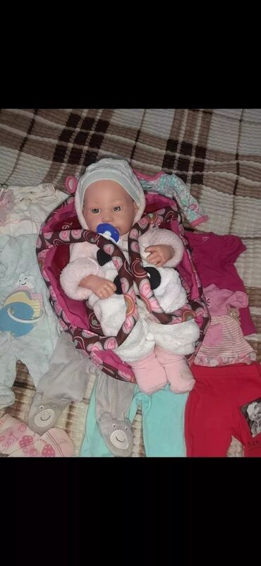 батуты бу: Продаю куклу малыша, очень классный,реалистичный малыш 42 см, в