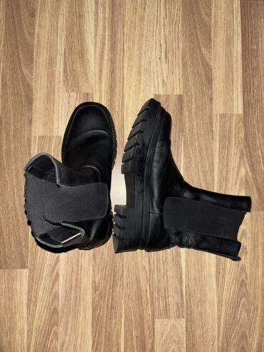 теплые мужские тапочки: Qara dəri botlar – unisex ZARA - Material: yumşaq təbii dəri üstlük