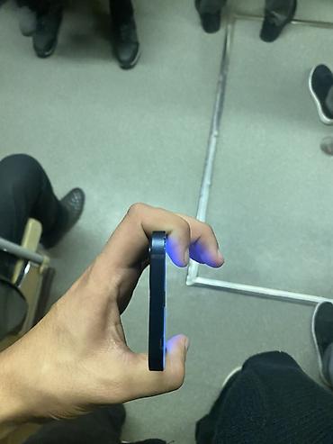 iphone red: IPhone 12, 256 GB, Qara — 4