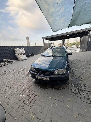 corolla 2018: Toyota Avensis: 1999 г., 1.8 л, Механика, Бензин, Универсал — 5