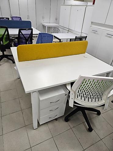 ofis stolları: İşlənmiş, İşçi üçün, Dördbucaq masa — 1