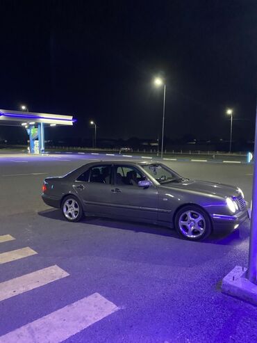 авто с последующим выкупом хонда фит: Mercedes-Benz E-Class: 1999 г., 4.3 л, Автомат