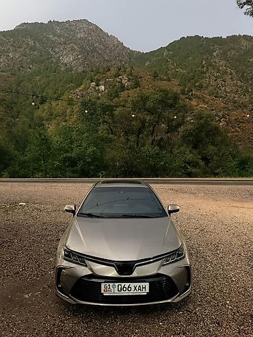 124: Toyota Camry: 2021 г., 1.8 л, Автомат, Бензин, Седан — 1