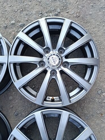 Диски: Литые Диски R 15 Комплект, отверстий - 5, Б/у at lalafo.kg — 5 Диски: Литые Диски R 15 Комплект, отверстий - 5, Б/у — 5