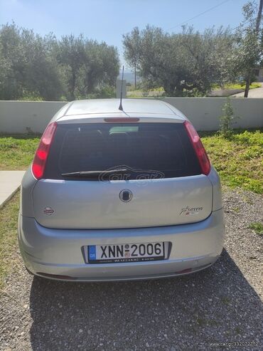 Fiat Grande Punto: 1.4 l. | 2006 έ. | 167600 km. Χάτσμπακ