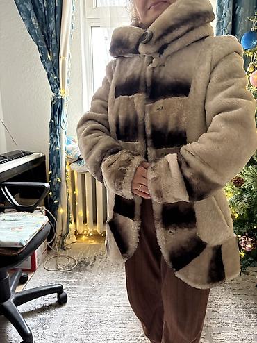 шубы мутон: Шуба, Короткая модель, С капюшоном, Стандарт — 1