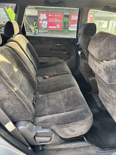 Honda: Honda Odyssey: 2000 г., 3 л, Автомат, Газ, Минивэн — 24