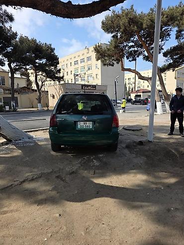 4 ayaq: Volkswagen Golf Variant (Universal) – yaşıl rəng Xüsusiyyətlər: - — 5
