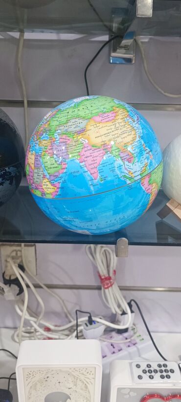 Qlobuslar: Qlobus maqnitli,batareyalı tokla isiqlı yanan.curbecur — 4