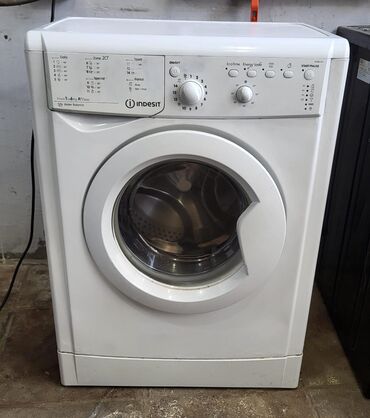 Paltaryuyan maşınlar: Paltaryuyan maşın Indesit, 6 kq, İşlənmiş, Avtomat, Qurutma var, Ünvandan götürmə