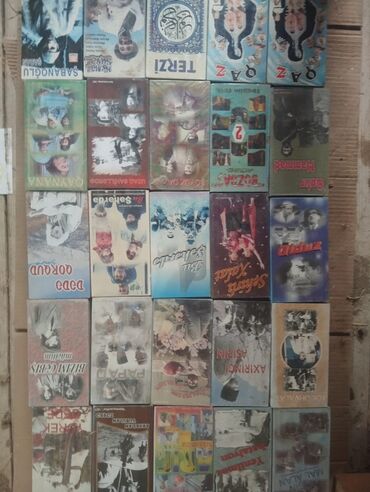CD, DVD disklər və kassetlər: Kasset kolleksiyası – Azərbaycan və region estradası, toy musiqiləri — 22