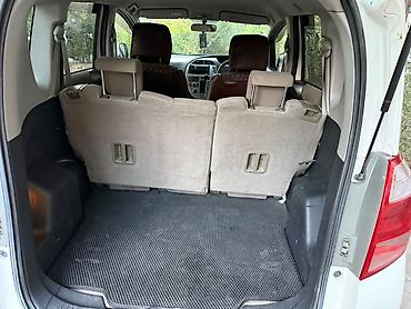 Продажа авто: Toyota Ractis: 2005 г., 1.3 л, Автомат, Бензин, Минивэн — 6