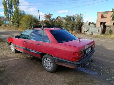 купить чехлы на гольф 4: Audi 100: 1989 г., 2 л, Седан