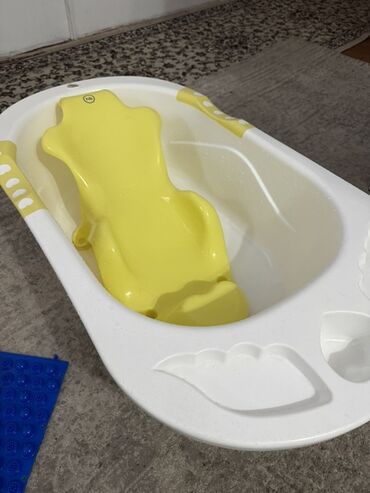 защитный барьер для взрослой кровати: Детская ванночка Happy Baby Bath Comfort белого цвета со съемной