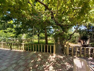 Həyət evləri və villaların satışı: 6 otaqlı, 400 kv. m, Orta təmir — 1