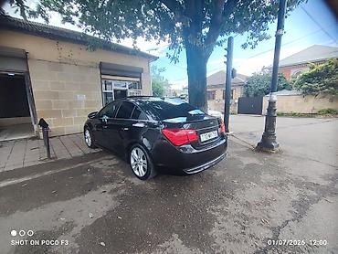 235 55 18: Chevrolet Cruze: 1.4 l | 2014 il 237522 km Sedan — 6