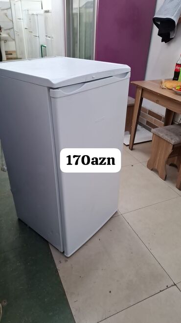 Aspiratorlar: Mini soyuducu – kompakt, tək qapılı model. - Rəng: ağ - Üstü düz