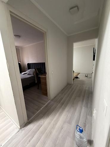 обжита: 2 комнаты, 44 м², 5 мкр 104 серия, 1 этаж, Косметический ремонт — 8
