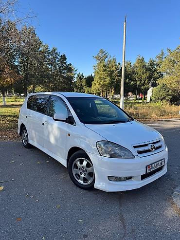 turbo 4: Toyota Ipsum: 2002 г., 2.4 л, Автомат, Бензин, Минивэн — 9