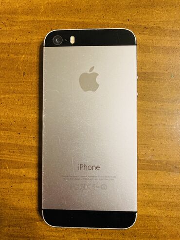 Apple iPhone: IPhone 5s, 16 GB, Space Gray, Barmaq izi