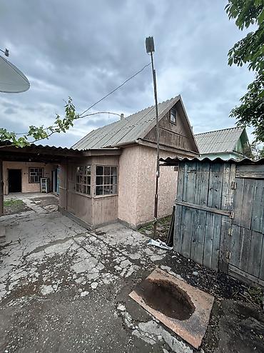 Продажа коттеджей и домов: Срочно продается Дом г.Кара-Балта, ул.Кирова (район почтового) — 3
