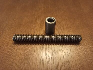 Ostalo: Dve špingle - navojna vretena. Detaljnije u pojedinačnim oglasima — 3