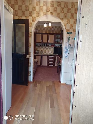 Həyət evləri və villaların satışı: 4 otaqlı, 4 kv. m, Orta təmir — 13